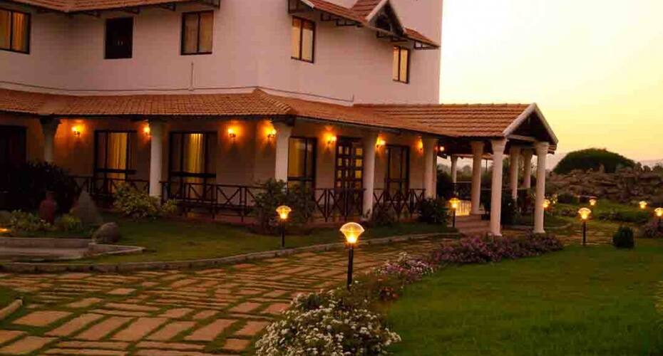 Club Magnolia, Bangalore 5